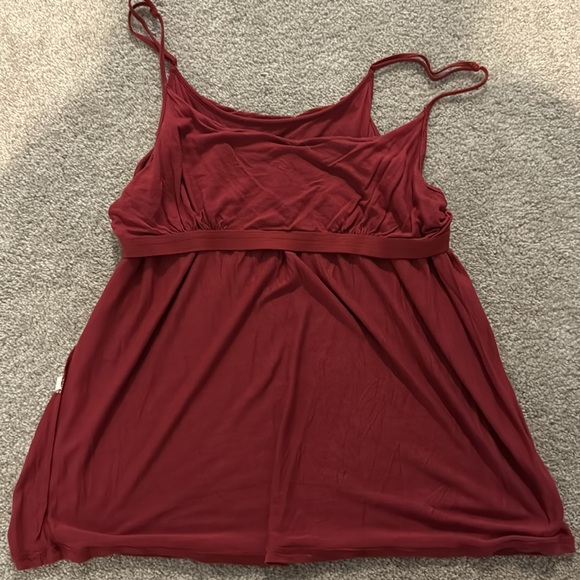 Mossimo Tank Top Camisole with Adjustable Straps & Built in Bra - Maroon/Crimson - Picture 3 of 5